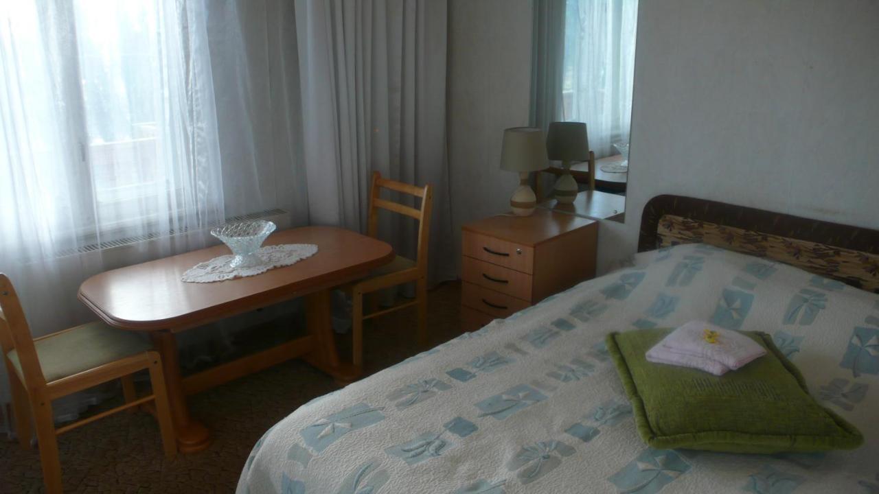 Privatviesnica Zvaigzne Hotel ยูร์มาลา ห้อง รูปภาพ